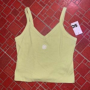 Green daisy crop top